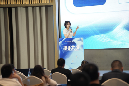 快手直播带货培训陪跑_快手磁力引擎产业带扶持政策_泉州服饰产业带商家快手冷启动